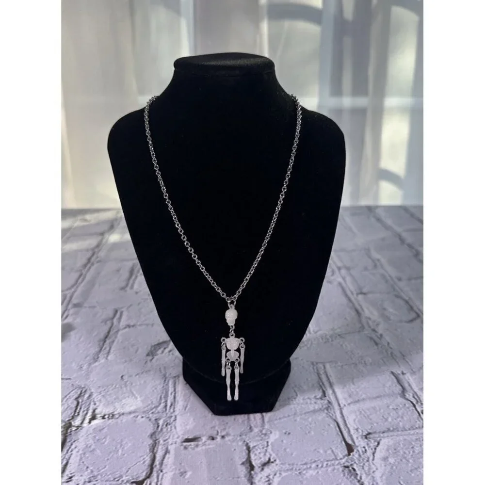 Skeleton Necklace Moveable Limb Steampunk Punk Skull Glow In The Dark Necklace - Picture 2 of 13